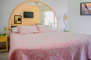 Renta de Habitaciones Vacacionales tipo Estudio en Ixtapa Zihuatanejo, al interior del Hotel Tesoro Ixtapa, vista al mar garantizada, con acceso a la Playa El Palmar Ixtapa y con alberca | Enna Inn Ixtapa