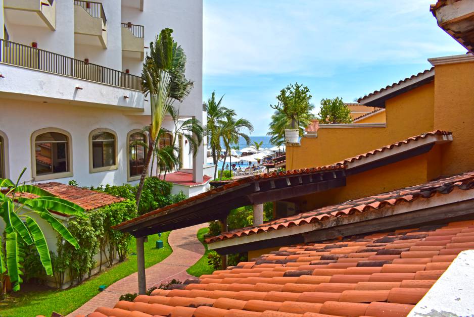 Renta de Villas Vacacionales de 2 recámaras en Ixtapa Zihuatanejo, al interior del Hotel Tesoro Ixtapa, vista al mar garantizada, con acceso a la Playa El Palmar Ixtapa y con alberca | Enna Inn Ixtapa